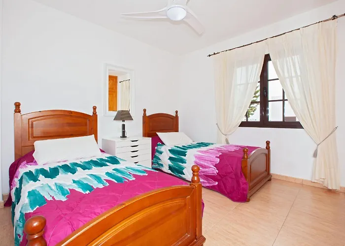 Βίλα Delightful 4 Bedrooms Large Private Pool Ellen Costa Teguise